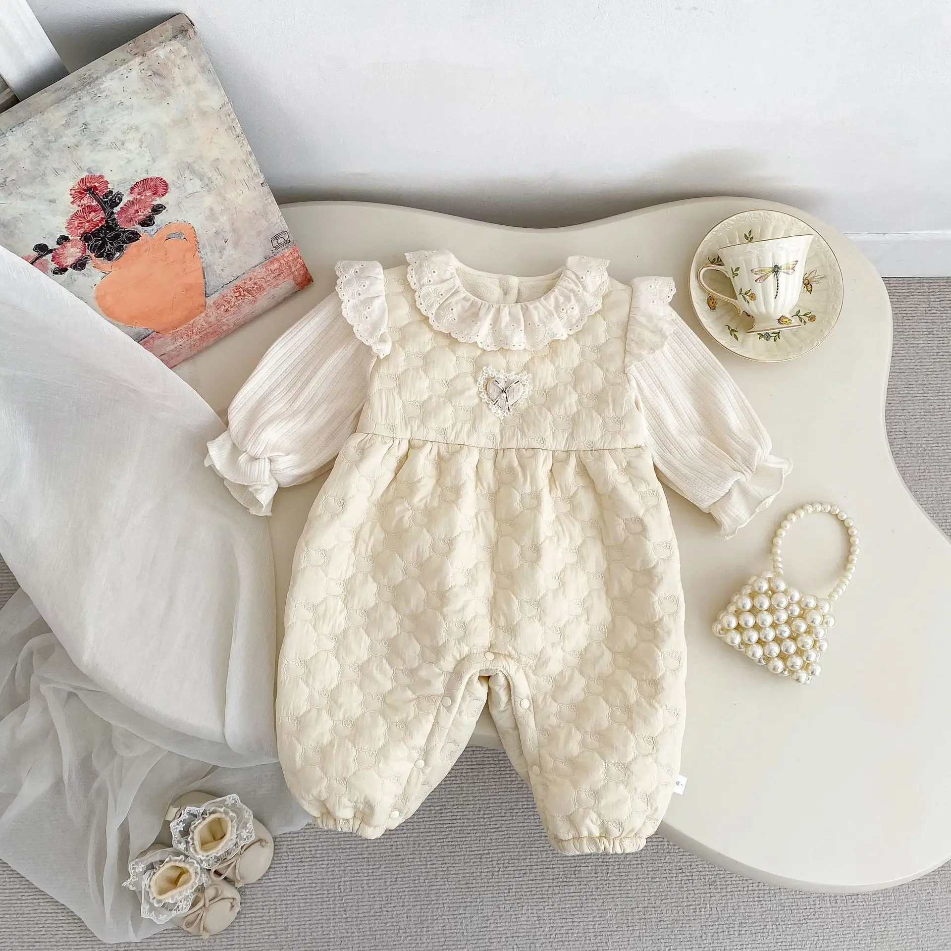 2026 Winter New Baby Girl Cute Lace Collar Fleece Romper Newborn Plus Velvet Thick Warm Jumpsuit Infant Sweet Princess Romper