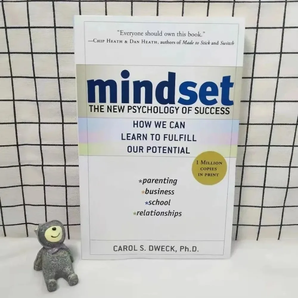 Mindset The New Psychology of Success English Self-Growth Readers Paperback Classic Inspirational Mindset Psychology Book