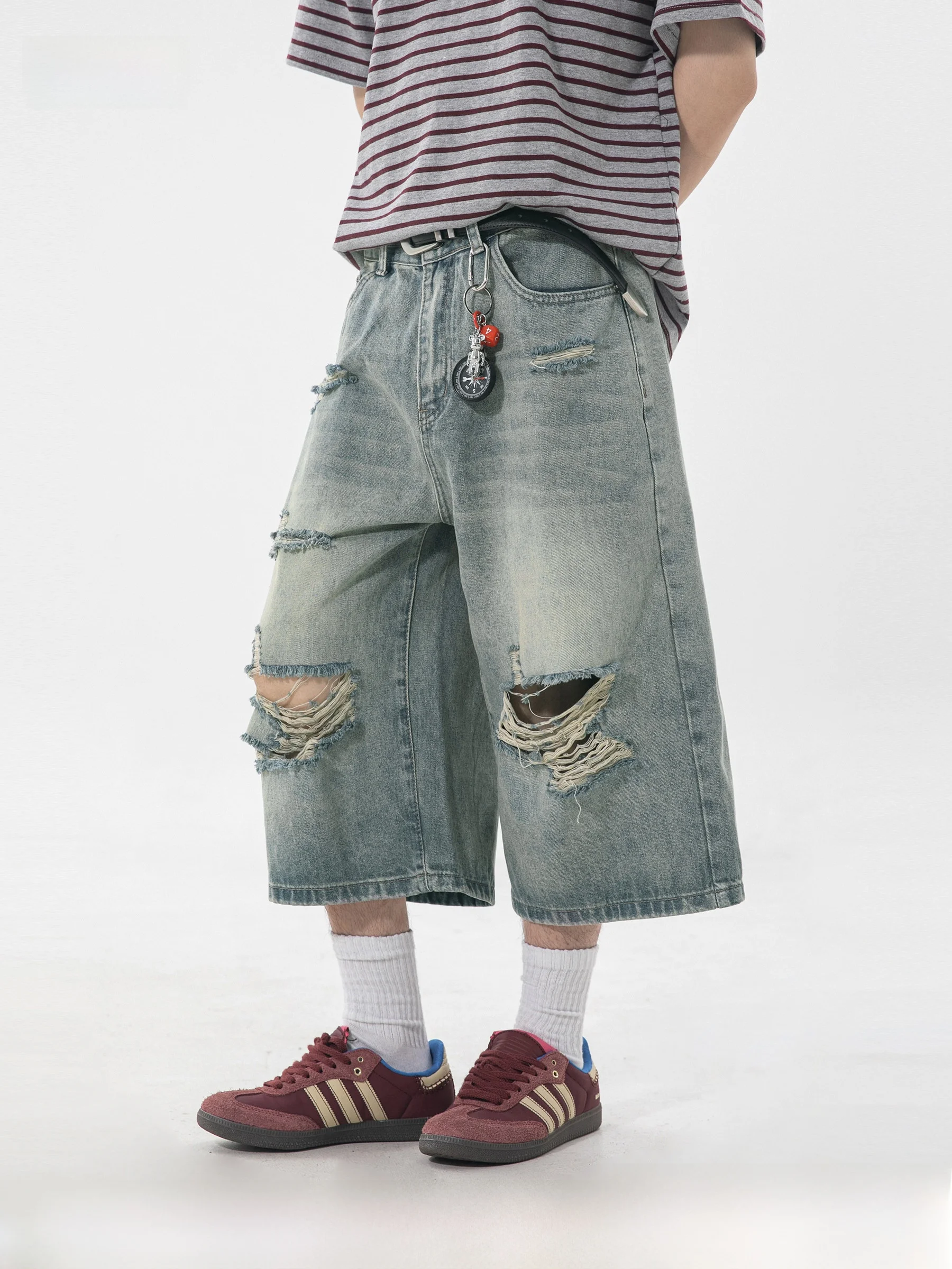 

DPX Summer Washed Men's Loose Fit Casual Straight Leg Jeans Trendy Vintage American Style Hole Punching Water Washed Denim
