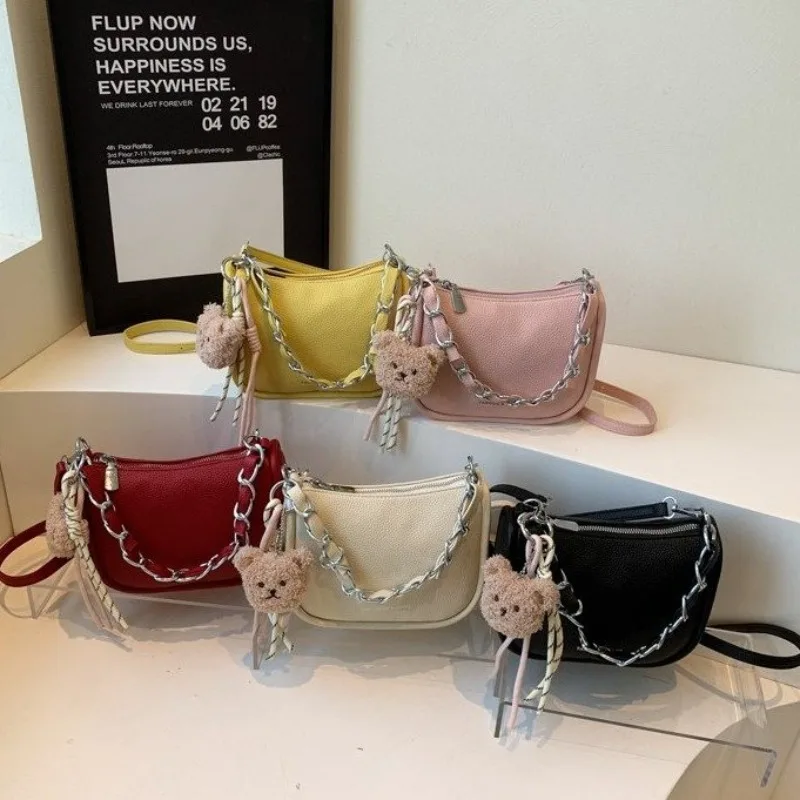 

Trendy Diaper Bag For Ladies: Simple Luxury Leather Handbag, High-End Vintage Messenger With Paris Style Letter Logo