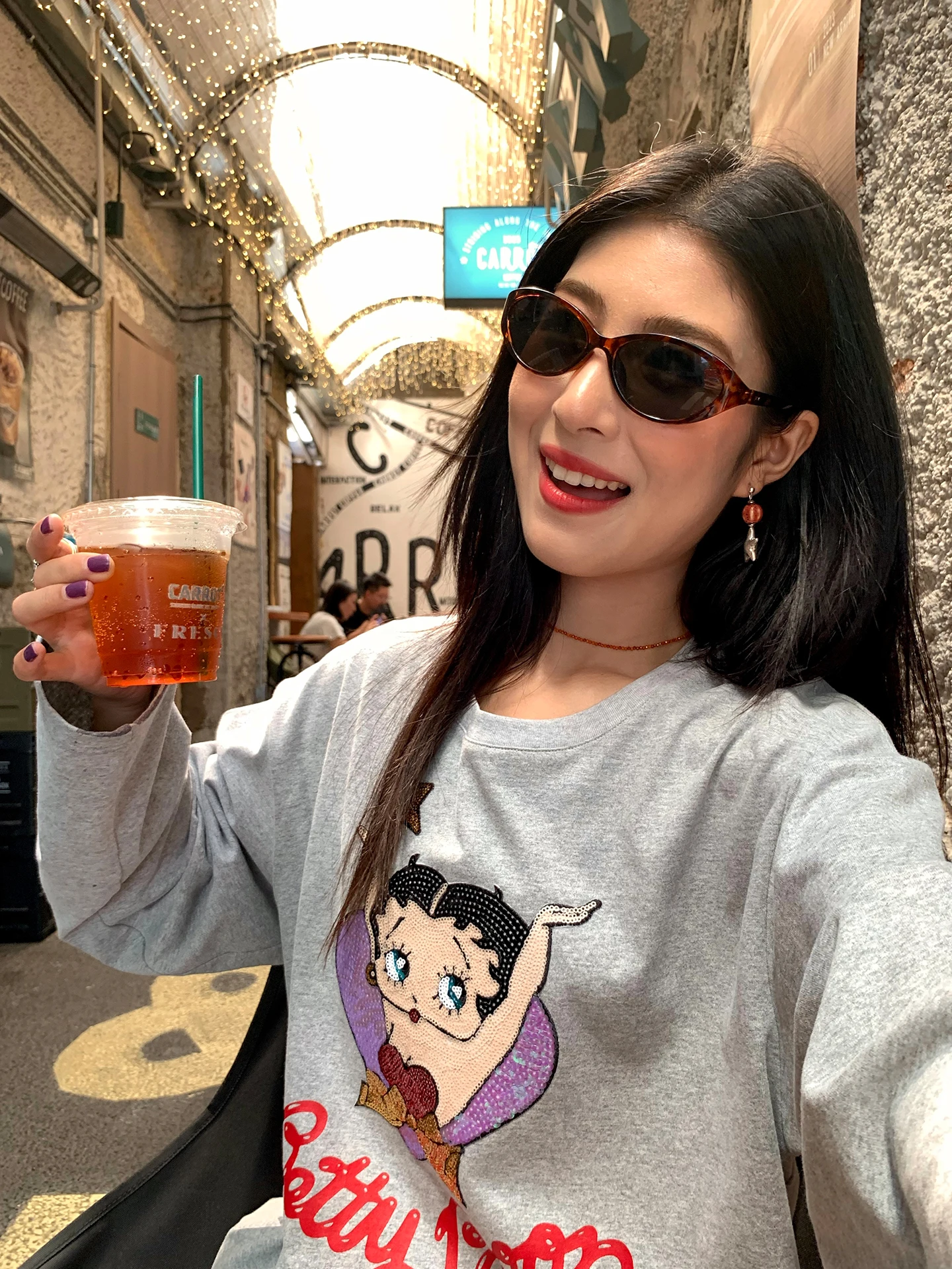 

Свободная футболка с принтом и пайетками, ранняя осень, повседневная женская футболка Faion Teefamani, Новое поступление 2025, Teefamani/Today's Flower