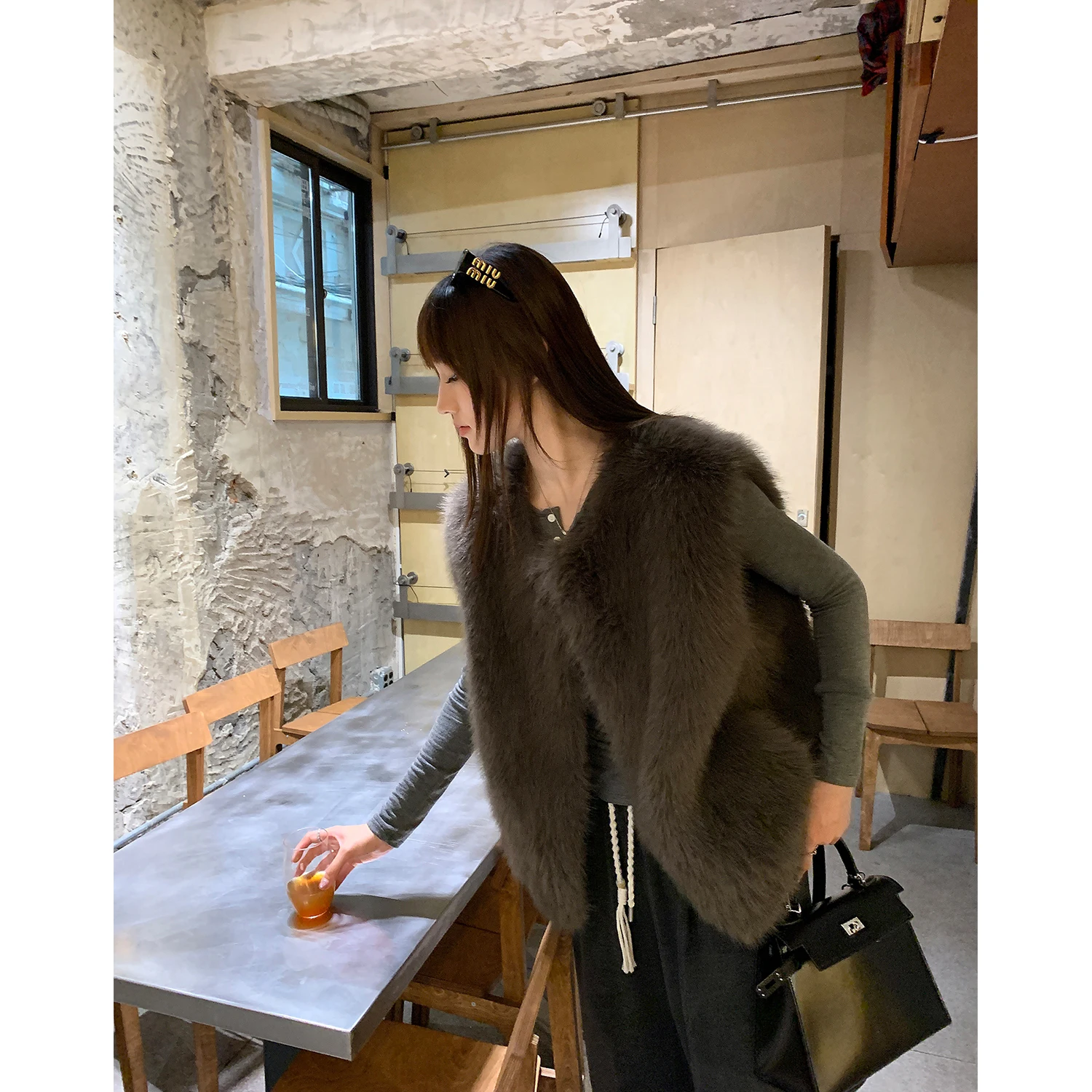 Faux Fur Women Vest Coats Jackets V Neck Sleeveless Coat Thick Warm Y2k Streetwear Jacket Elegant Work Outerwear Autumn Winter 3