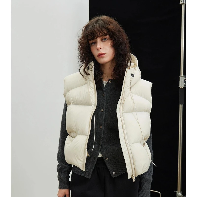 Branco ganso para baixo com capuz colete curto feminino outono e inverno novos puffs pequeno colete jaqueta grossa bonito temperamento