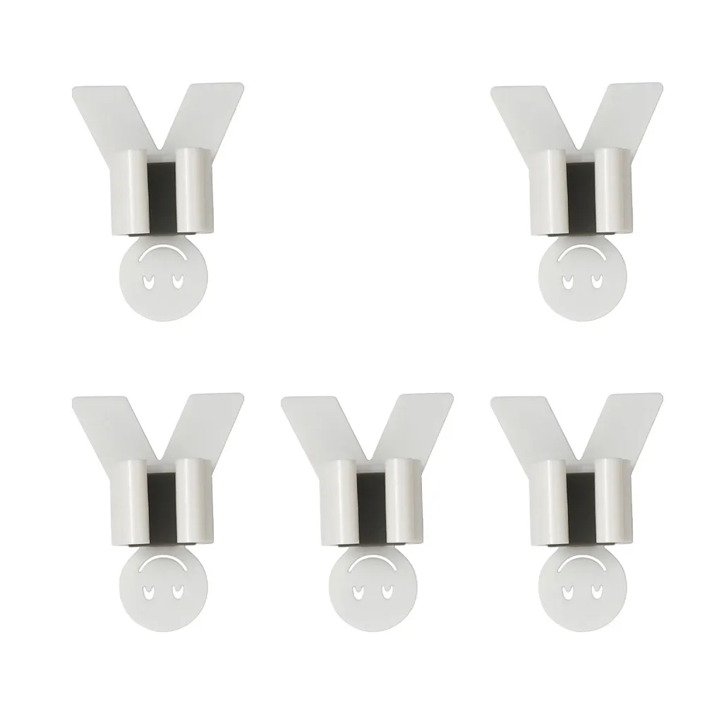 

Набор из 5 держателей для швабр без сверления, с мультяшным дизайном, на прочном клее, легко устанавливаемые, для ванной и кухни