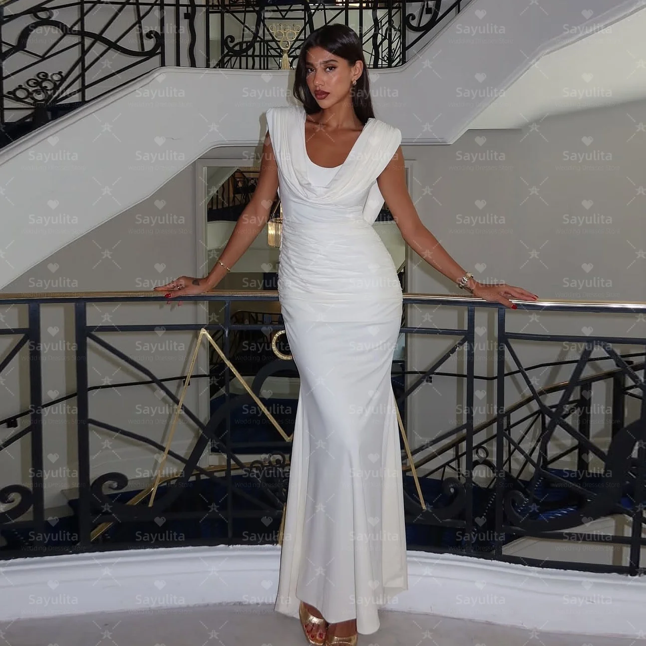 Sayulita مثير مغرفة الرقبة فساتين لحضور الحفلات الموسيقية التقاط سستة الظهر ملابس العروس حفل زفاف مساء فستان مخصص