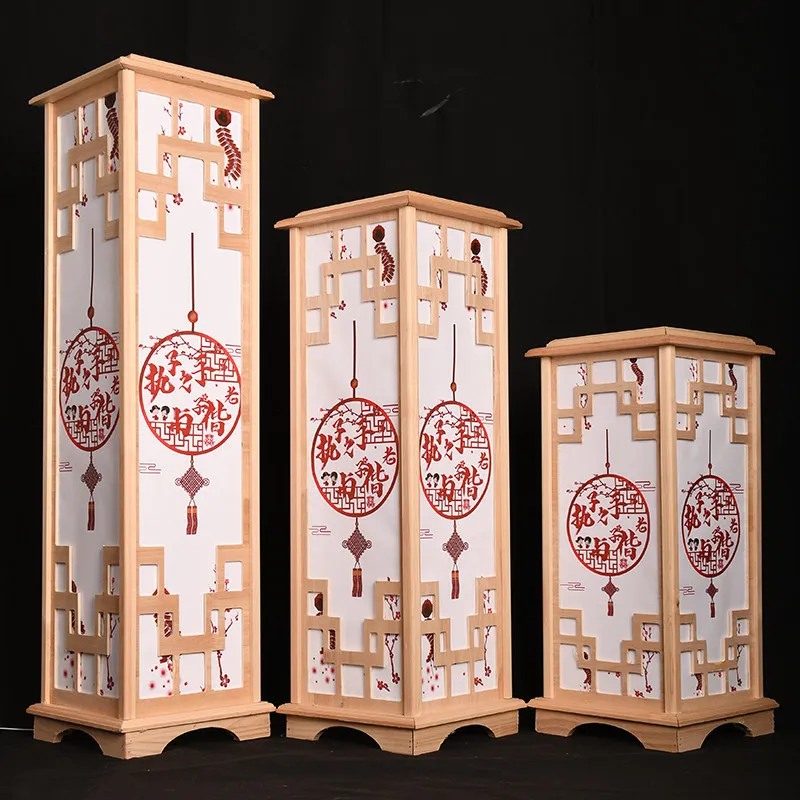 Wedding props New Chinese palace lamp log road plum blossom lantern
