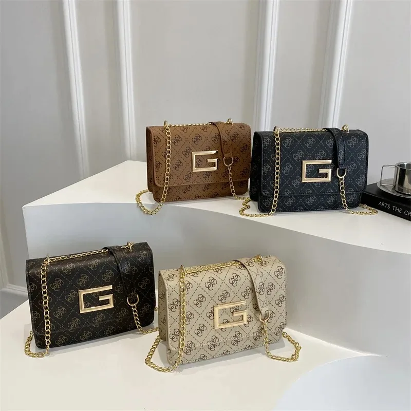 

Women's 2025 Fashionable Small Square Bag Luxury Designer Crossbody with Customizable Shoulder Strap for Casual Wear