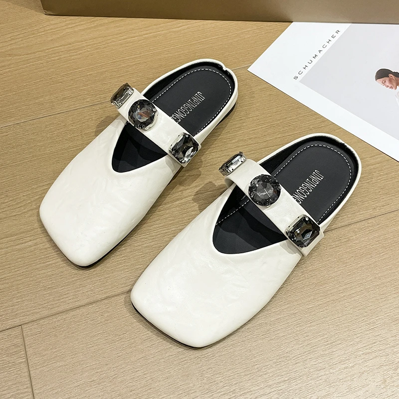 2024 New Low Heel Slippers Summer Close Toe Outdoor Mules Casual Pumps Street Style Mum‘s Sandal Slip On Half Slippers Loafers