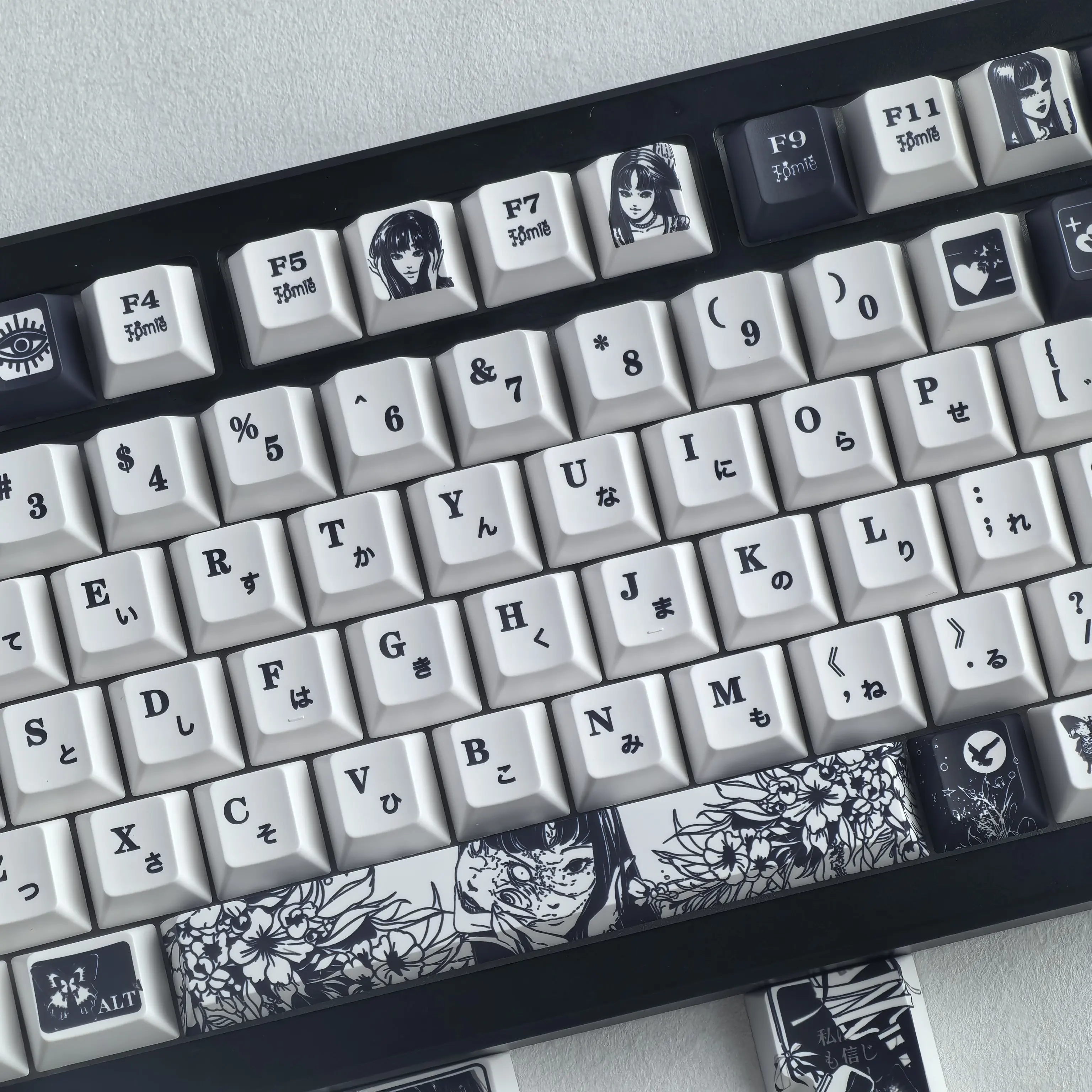 MAIMOOO Keycap Tomie Black White English Russian Korean Anime Horror Theme Customized DIY Aula Mechanical Keyboard Keycaps view 4