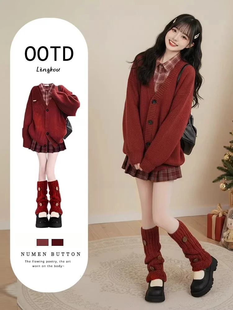 

Autumn Winter Knitted Sweater Set Women's Anti-Aging New Year Red Base irt Plaid Skirt Tee-Piece Set Faionable Ens...