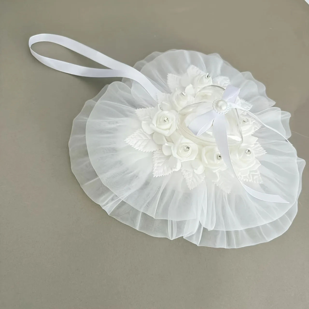 Подушка для обручального кольца в форме сердца - богемный стиль принцессы с белым кружевным цветочным декором