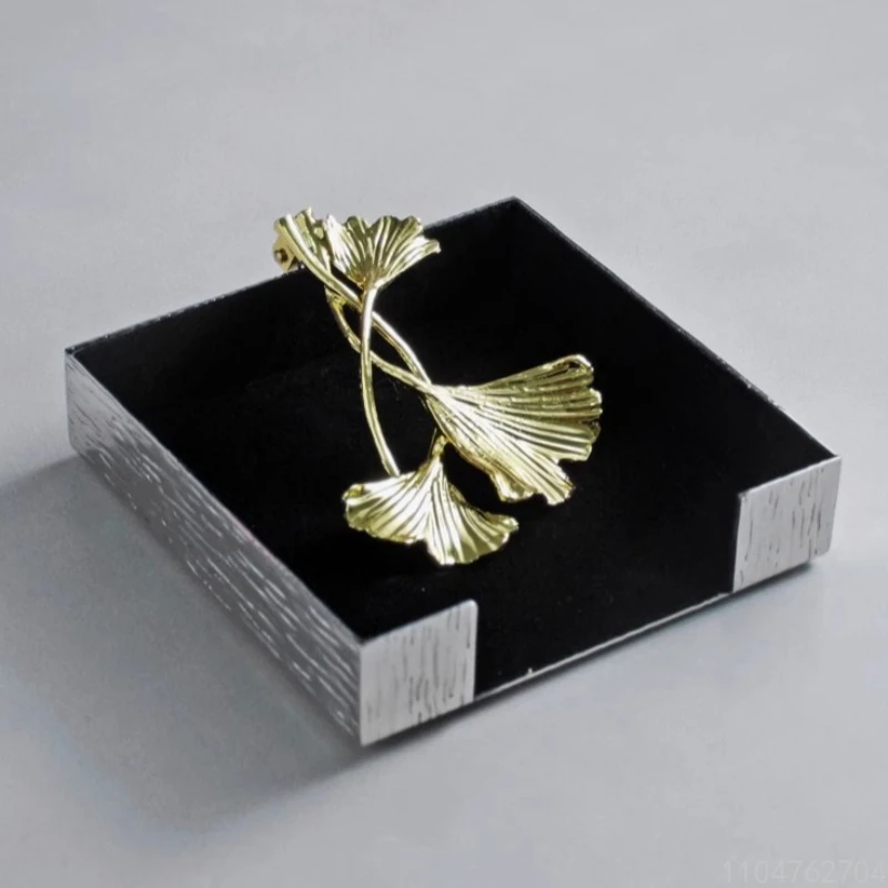stainless-steel-square-napkin-holder-ginkgo-leaf-design-tabletop-paper-weight-for-restaurant-home-dining