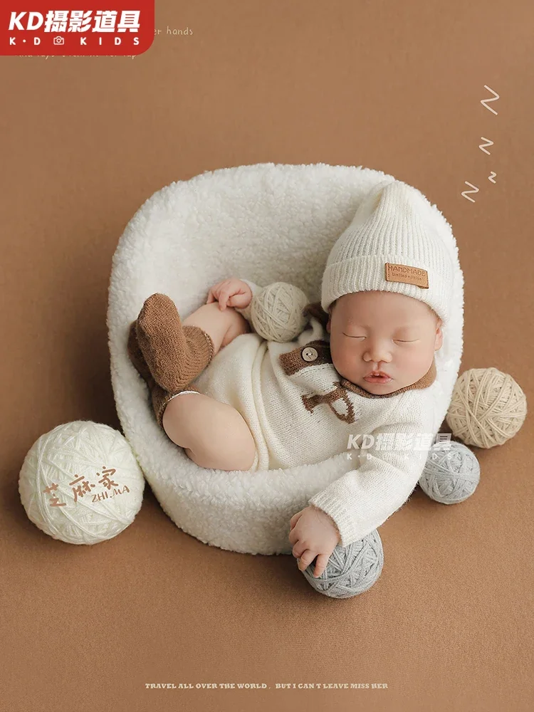 Photography props full moon photos baby photos clothing  style newborn baby clothes postpartum photos   신생아사진  신생아