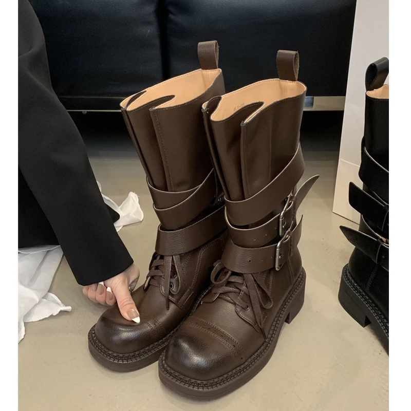 

Eilyken 2026 Новые осенние дизайнерские ботильоны в стиле панк с круглым носком, женские, с Т-образной пряжкой и ремешком, на квадратном каблуке