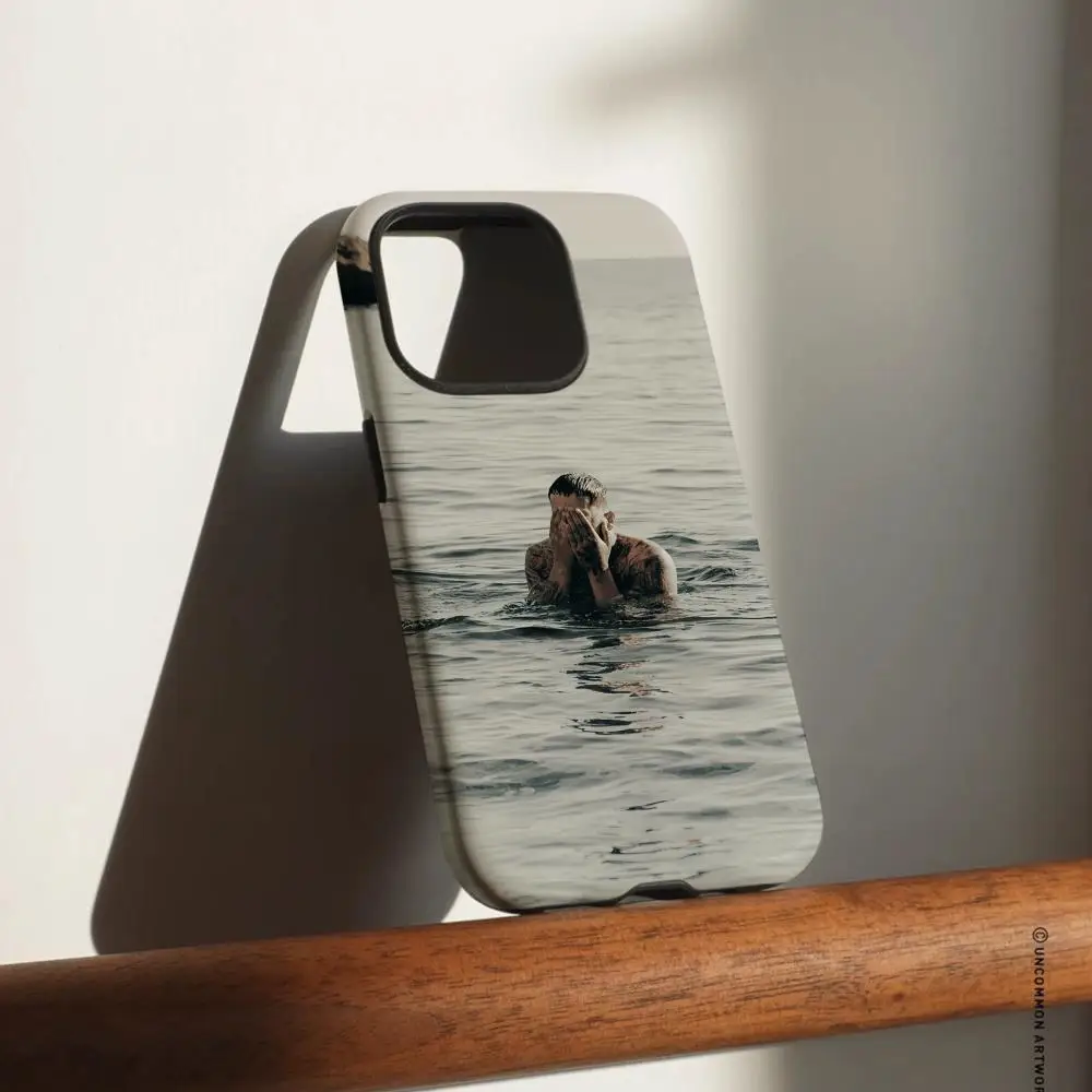 J-JC Reyes VIVIR PA' QUEDARSE Handyhülle für iPhone 17, 16, 15, 14, 13, 12, Pro Max Plus, glänzende HD-Doppelschicht-Flüssigkeitshartschale