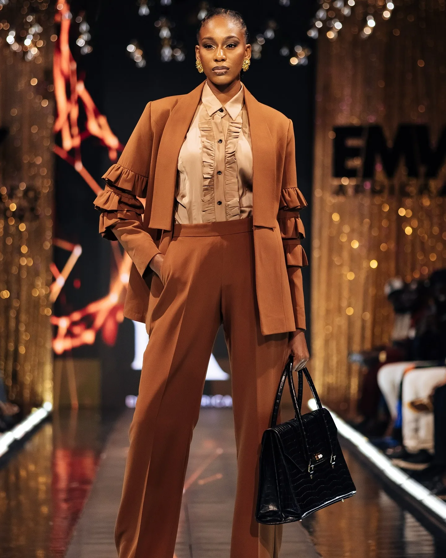 Abiti blazer da donna con maniche firmate 2 pezzi Blazer con risvolto scialle taglie forti Abiti da cerimonia per invitati personalizzati da donna da ufficio