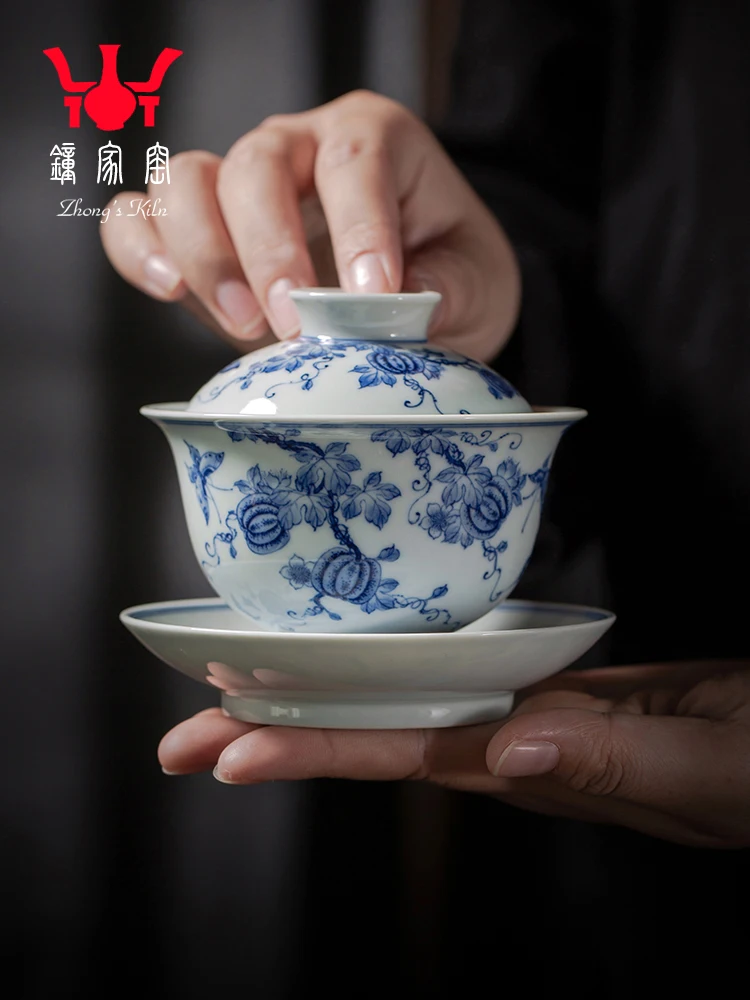 

Zhongjiayao Jingdezhen Bowl With Hand Painted Blue And White Melon Butterfly Pattern Lid Bowl, High End Pure Handmade