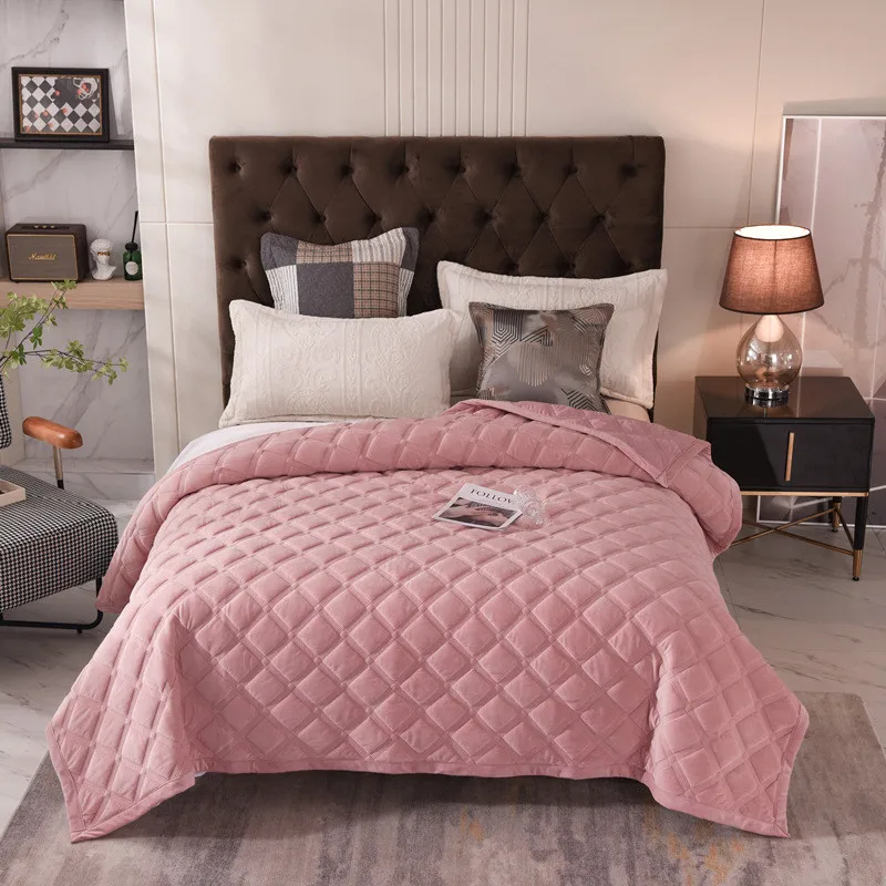 Winter Plush Quilt Velvet Bedspread on the Bed Linen Warm Comforter Quilted Double Bed Quilt Cover Blanket Tatami Sheet Coverlet