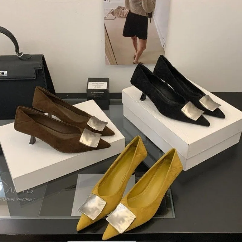 

Роскошные женские туфли на высоком каблуке, дизайнерская обувь на низком каблуке с острым носком, сексуальное платье, модные женские туфли-лодочки, элегантные Zapatos Mujer
