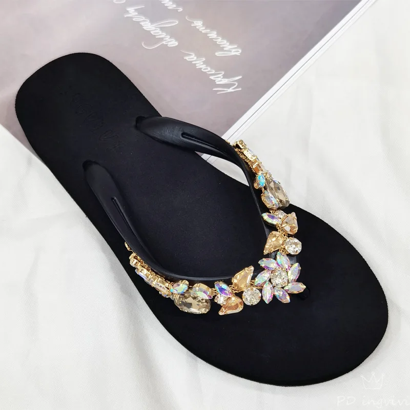 Slippers Women Glitter Flip Flops Summer 2024 Fashion Outdoor Rhinestone Chain Wedge Beach Slippers Jelly Hawaiian Flat Sandals