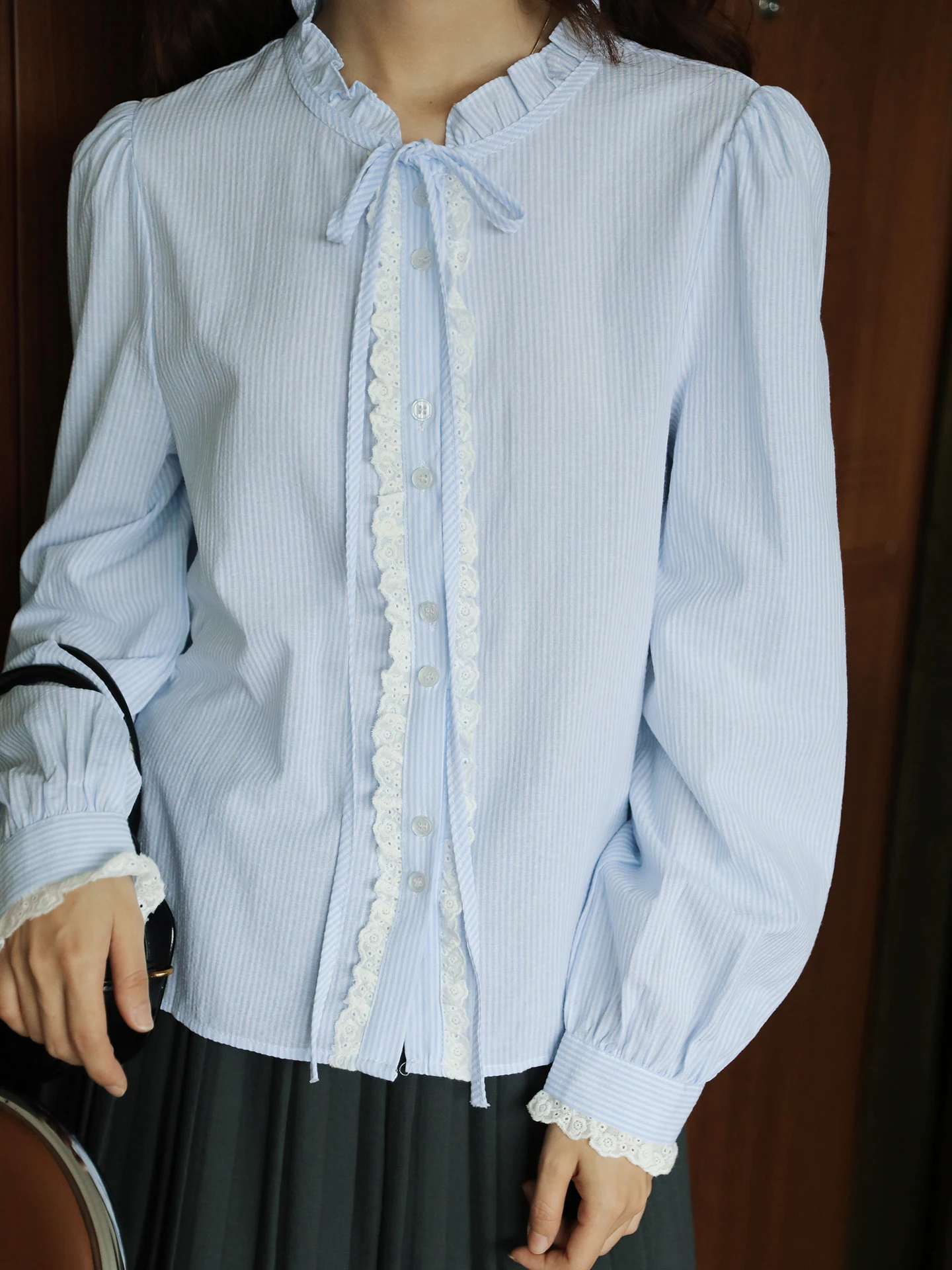 

Синяя блузка с кружевной отделкой, женская, с длинным рукавом, с узлом, приталенная, в корейском стиле, в полоску, простая, элегантная, из хлопка и полиэстера