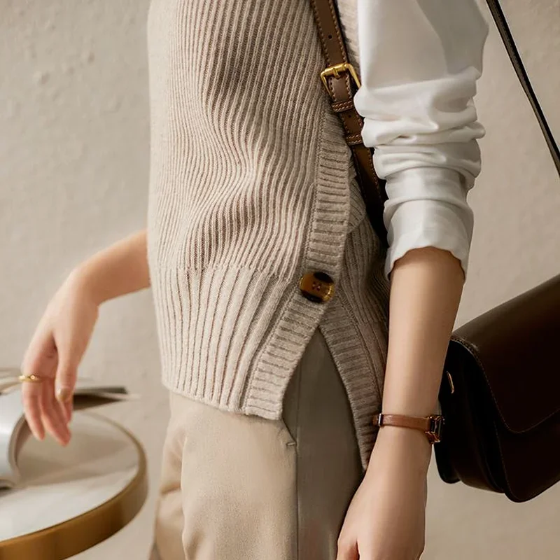 Sweater Vest Women O-neck Solid Autumn Fashionable Button Chic Design Female Leisure Knitwear Preppy Style New Arrival Soft Cozy