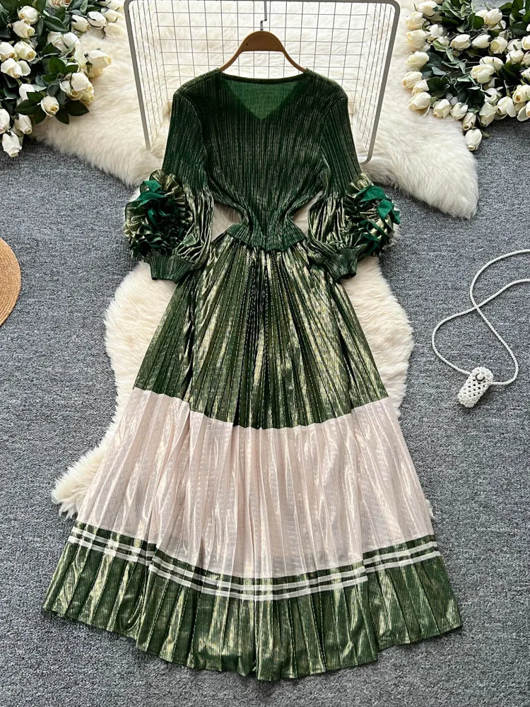 레트로 브이넥 롱 드레스 여성 가을 디자인 감각적인 입체 꽃 랜턴 소매 하이웨이스트 플리츠 A라인 드레스