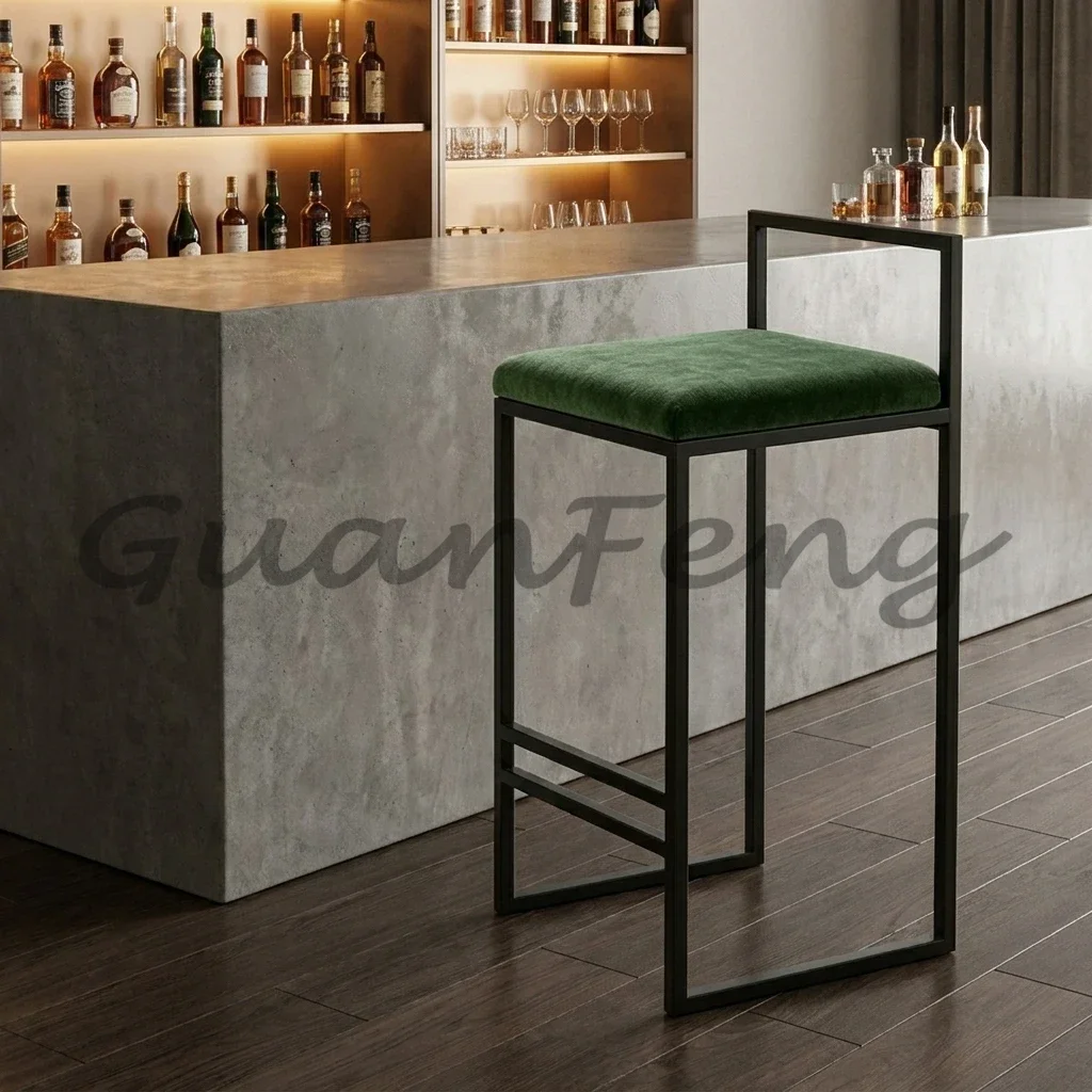 Minimalist Retro Nordic Metal Bar Stool, Simple High Counter Stool for Kitchen Island Coffee Shop