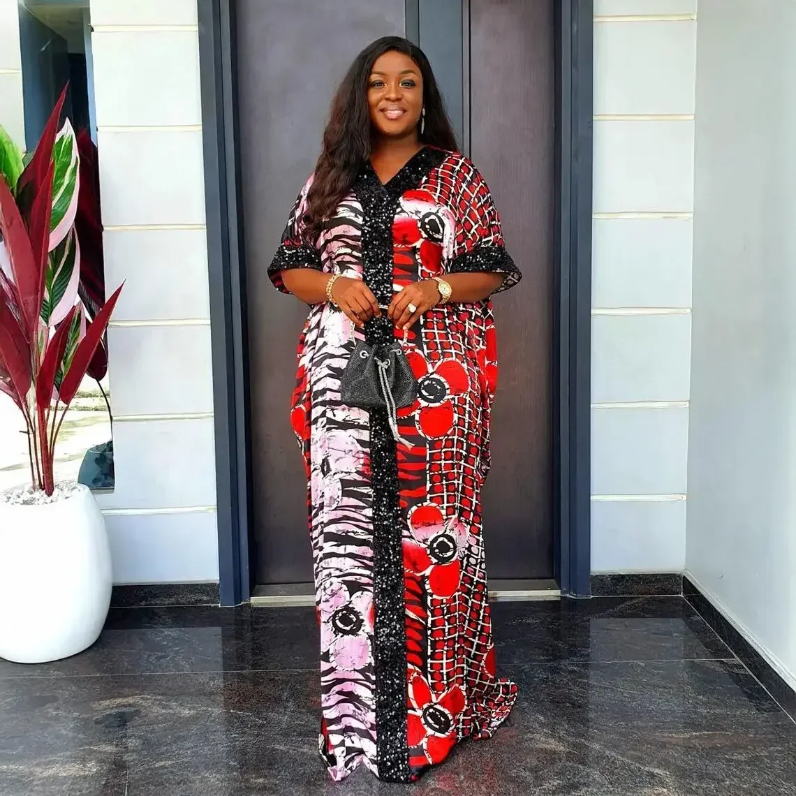 Abayas For Women Dubai Luxury 2025 African Muslim Fashion Dress Caftan Marocain Evening Party Dresses Boubou Robe Djellaba Femme