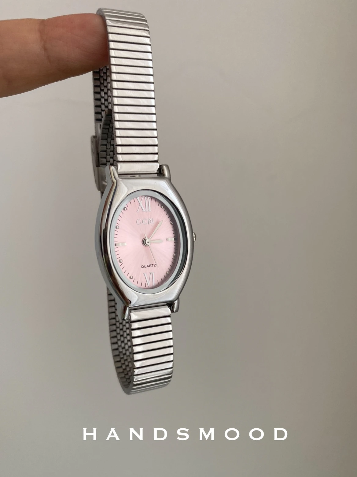 

Women's luxury watch, oval small dial, niche fashion bamboo strap, silver high-end quartz women's watch, gift for women