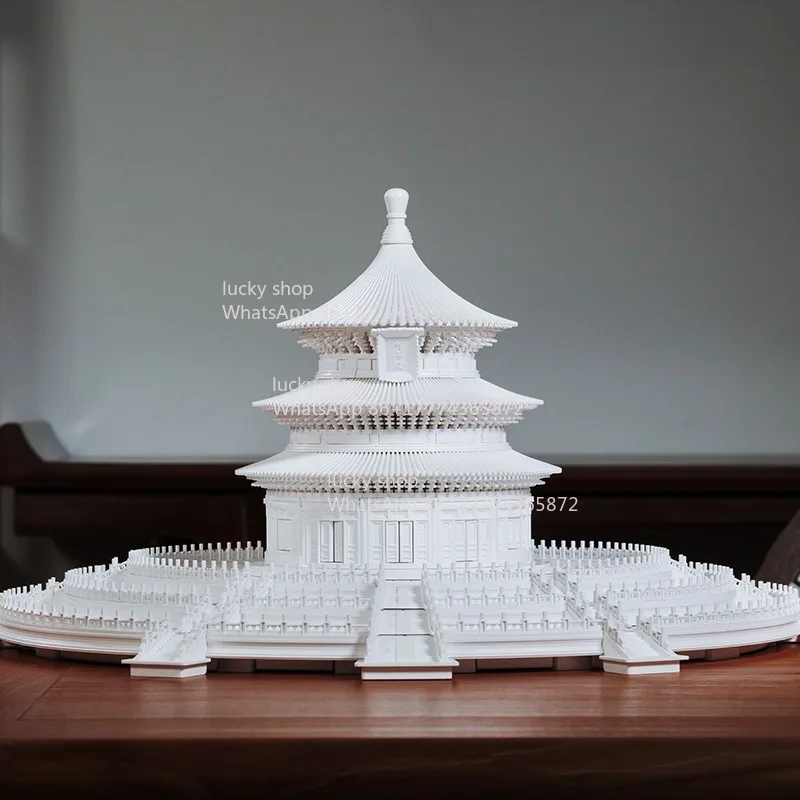 La couleur blanche de la Salle de Prière pour la bonne récolte dans l'architecture chinoise ancienne a une signification commémorative