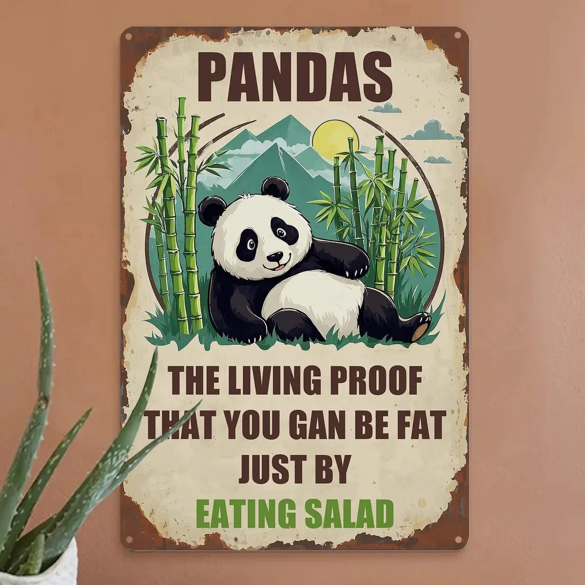 Placa de Metal Vintage Panda com a Frase 'Pandas: Prova Viva de Que Você Pode Ficar Gordo Comendo Salada', Arte de Parede Retrô Engraçada para Cozinha, Bar, Café, Estilo Rústico