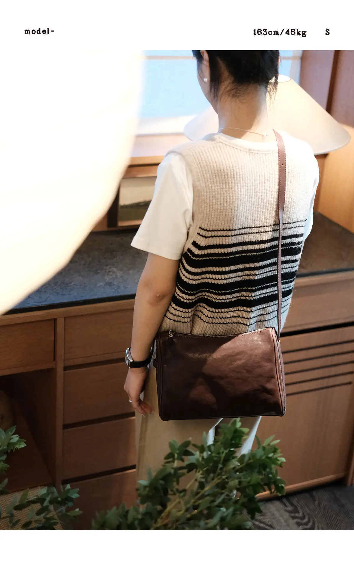 Outdoor-Tagesgepäcktasche aus Rindsleder, Damen-Umhängetasche, lässige Vintage-Designer-Handtasche aus echtem Leder, handgefertigt. – Detail 4