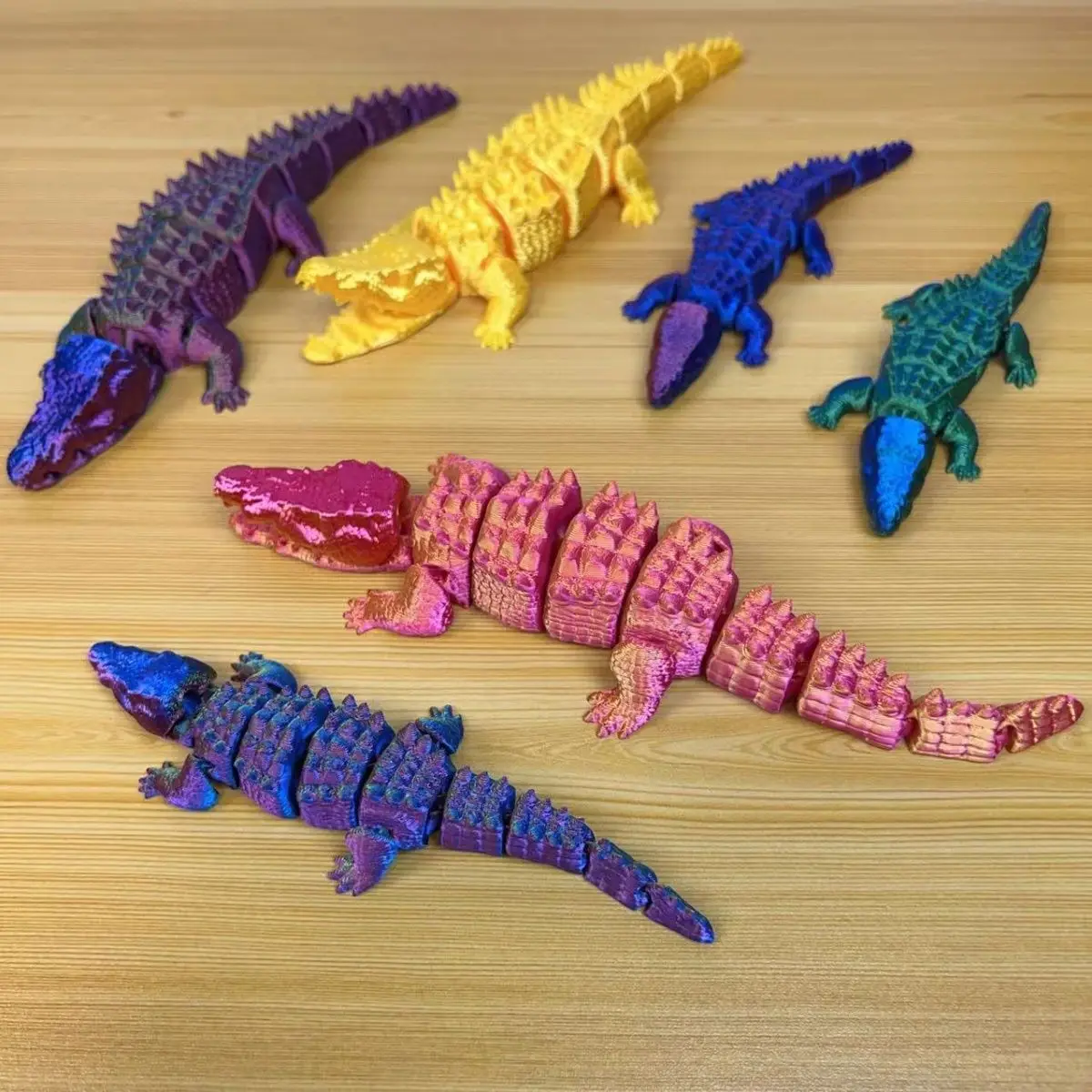 3D Printed Crocodile with Entire Body Movable Joints Can Freely Assume Various Shapes and Movement for Children's Gifts