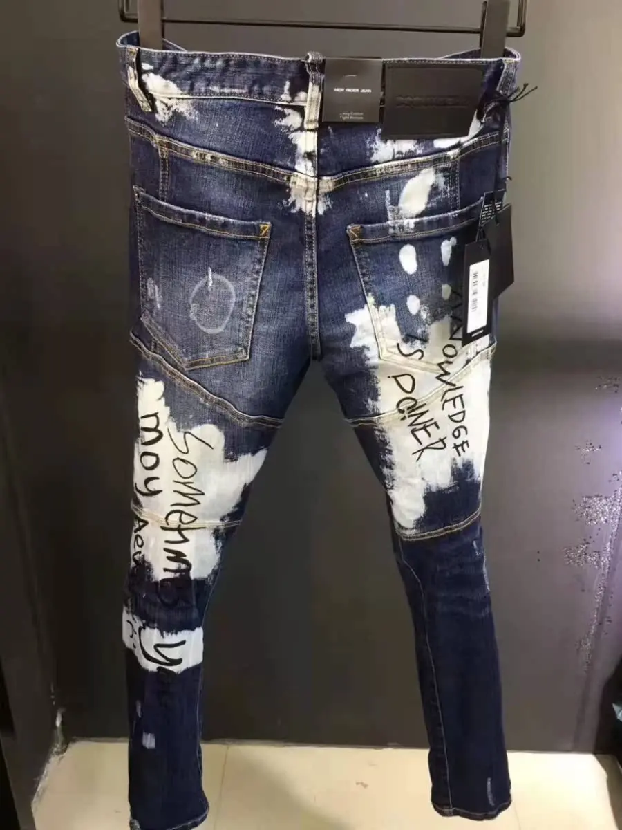 جينز رجالي عصري لربيع وصيف 2025 بتصميم ممزق وطباعة جرافيتي ثلاثية الأبعاد ضيق ومرن عند الكاحل للأعمال والملابس الكاجوال