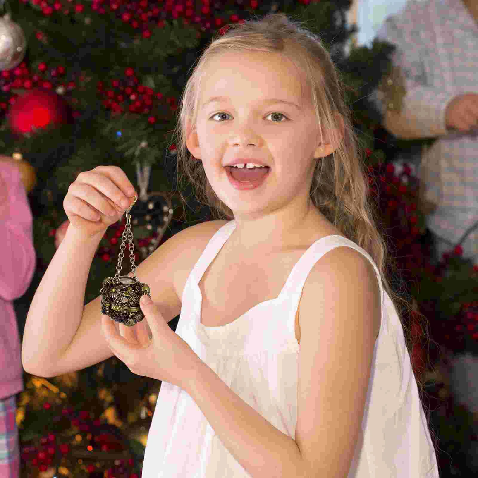 Aromatherapy Ball Pendant Hanging Incense Holder Home Decor Oil Diffuser Censer Decoration Copper Vintage