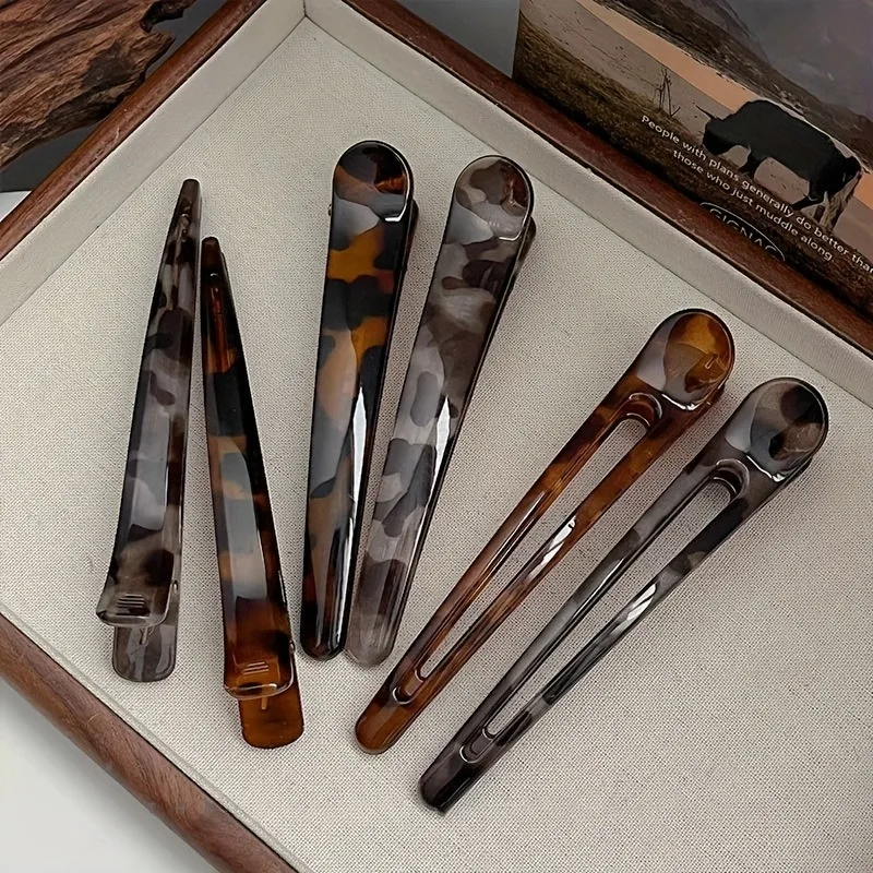 2/6 قطعة مشبك شعر لامع منقوش على شكل سلحفاة كلاسيكية مشبك منقار البط مستقيم للنساء تصميم يومي متعدد الاستخدامات أغطية رأس مزخرفة #1