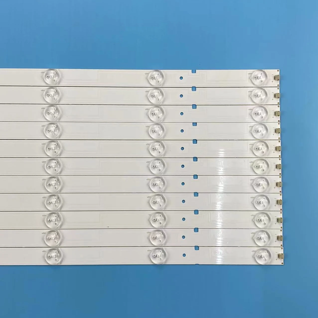 

LED Backlight strip for Hisense HD500DF-B57/S0 50K23DG 50H5G 50K20DG 50H3 SVH500A22 50D550NA15 50K23DGW LBM500P0601-R-1