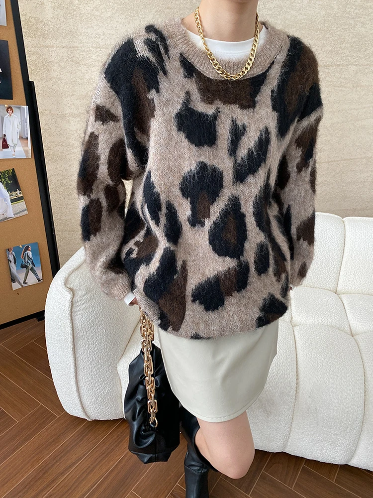 [EAM] Gray Leopard Big Size Knitting Sweater Round Neck Long Sleeve Women Pullovers New Fashion Tide Spring Autumn 2024 1DH7968