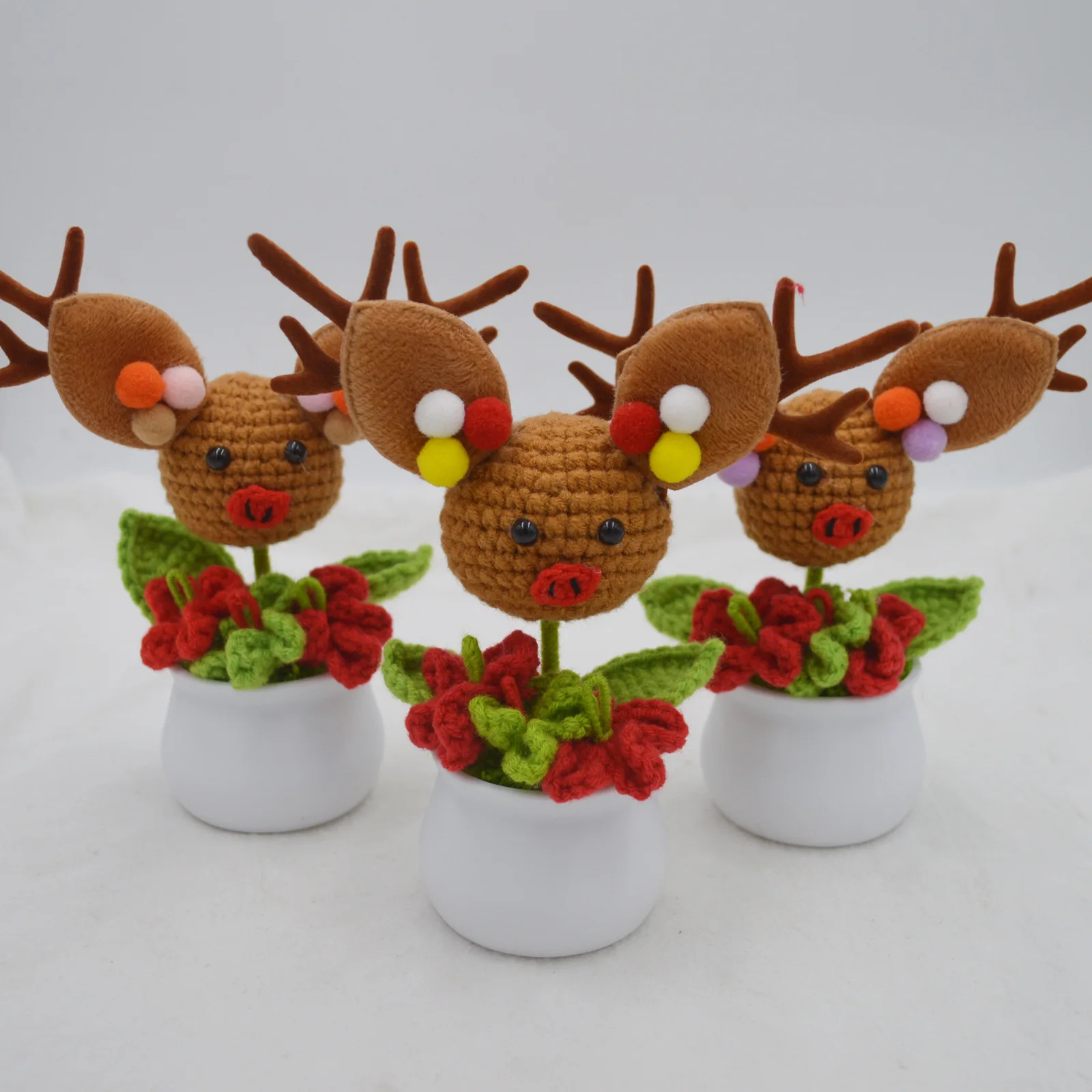 Cute Handmade Wool Knitted Christmas Deer Potted Plants Home Room Decoration Funny Crochet Xmas Deer Ornament Christmas Gifts