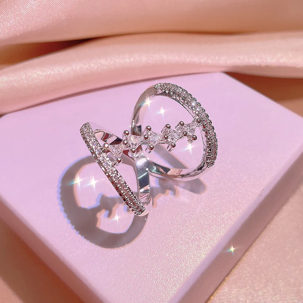 925 sterling silver kreatywny biały cyrkon geometryczny pierścionek kobieta słodki romantyczny nieregularny cyrkon pierścień ladies party prezent urodzinowy — zdjęcie 3