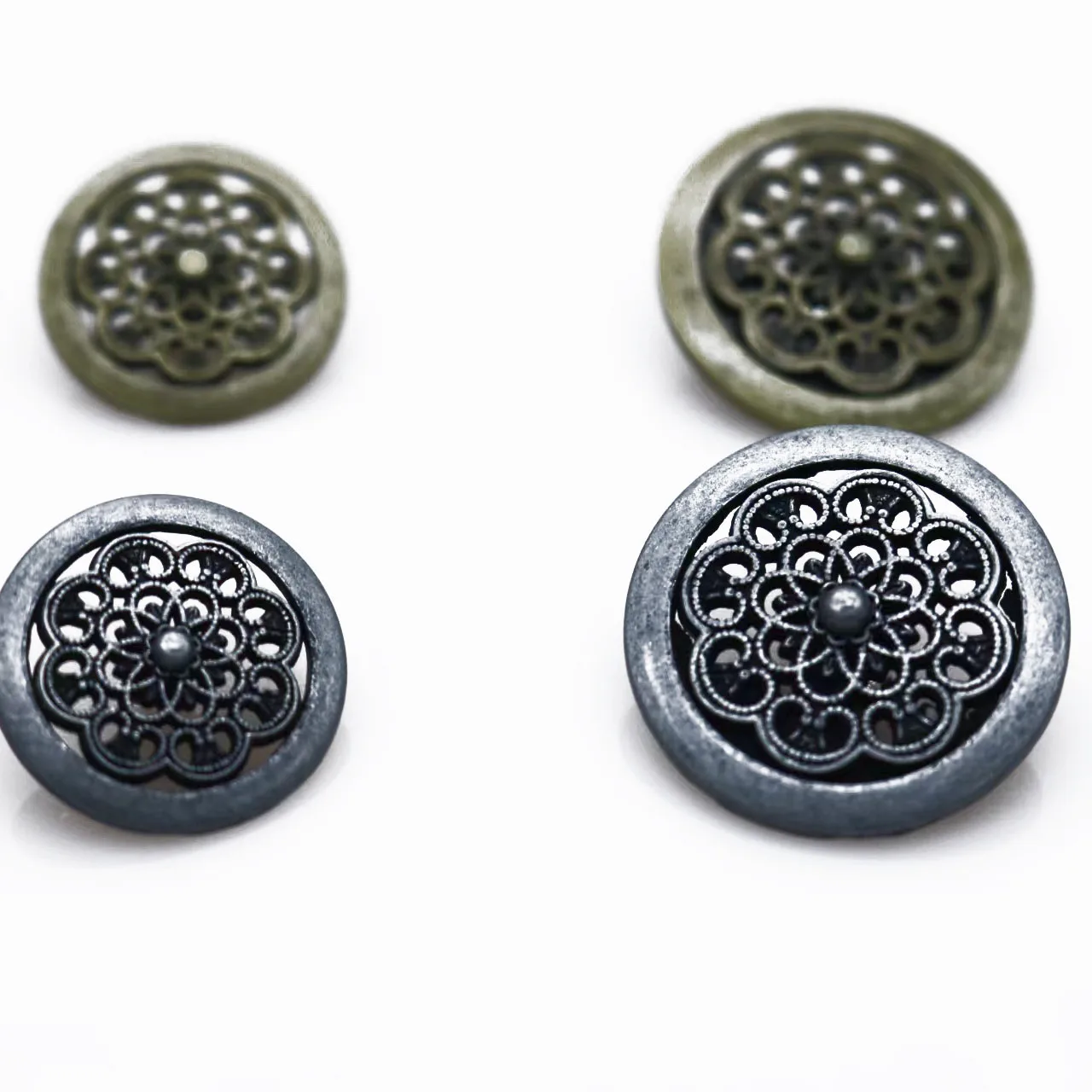 20pcs 20mm&25mm antique silver bronze Hollow flower Pattern Shank Sewing Metal Buttons DIY  Cloth Buttons Round Scrapbook button