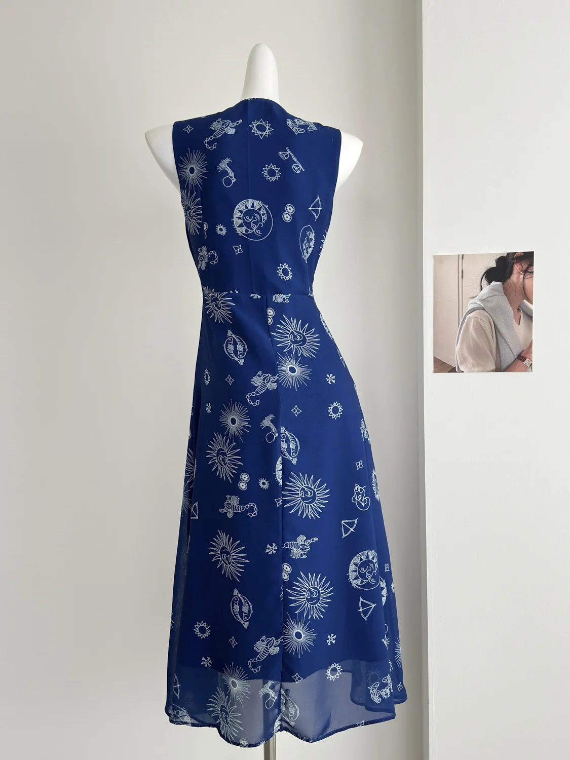 Langes Kleid für Damen, Retro, hohle Spitze, Spleißen, V-Ausschnitt, ärmellos, bedruckt, dünn, schlank, Boho, Strandparty, 2025, Sommer