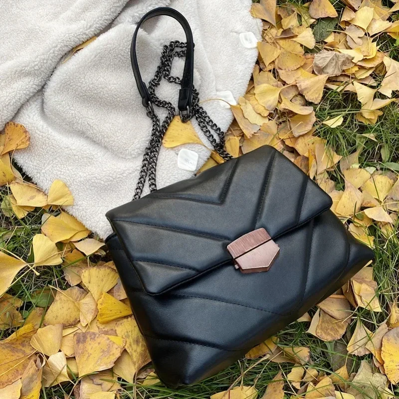 Bolso de lujo de cuero para mujer, bandolera de diseñador, bolso de mano con cierre negro, a la moda, 2020