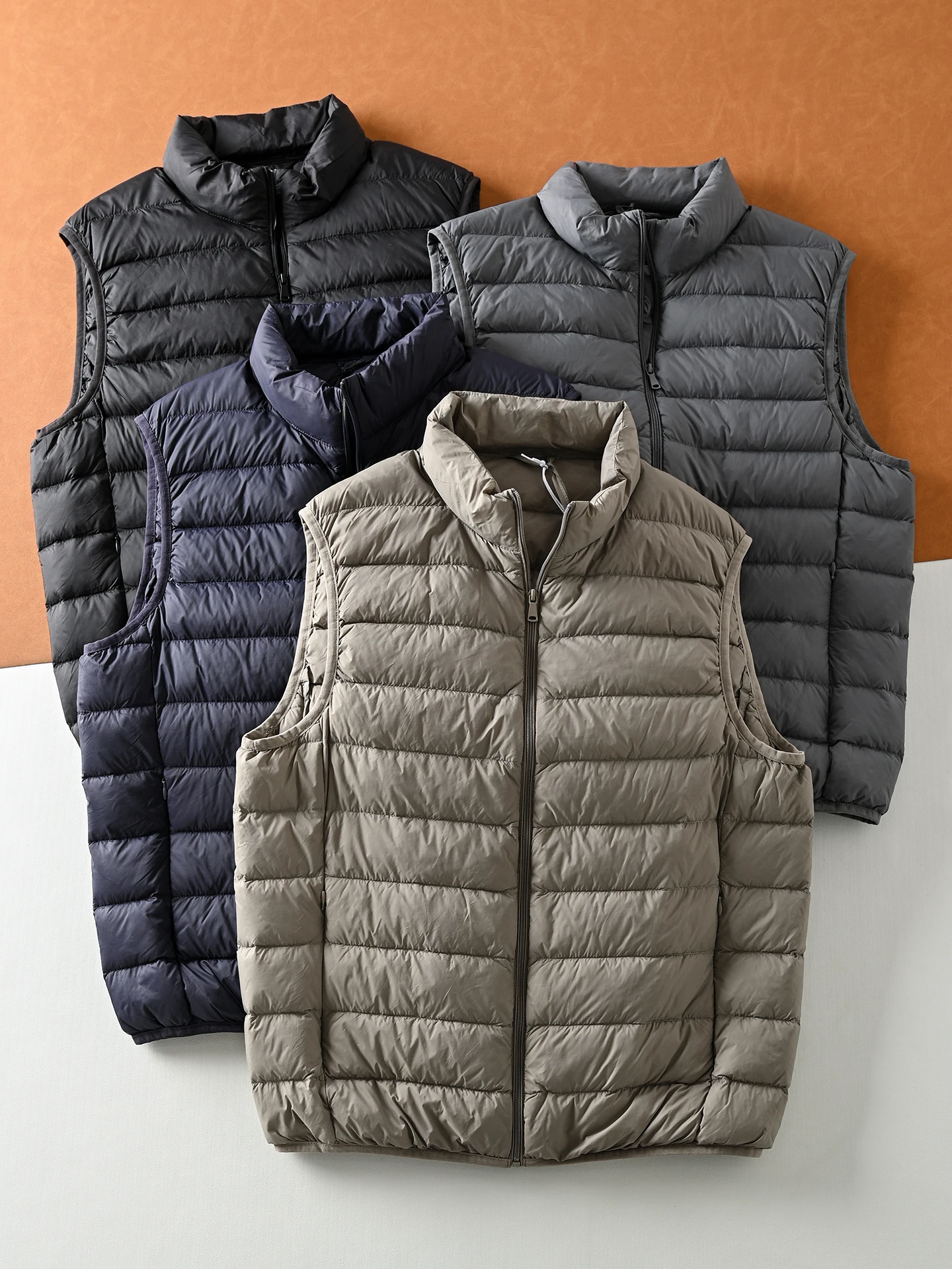 

Портативный складной мужской жилет из 90% утиного пуха, простой, универсальный, теплый, без рукавов, городской, модный, молодежный, на молнии, однотонный