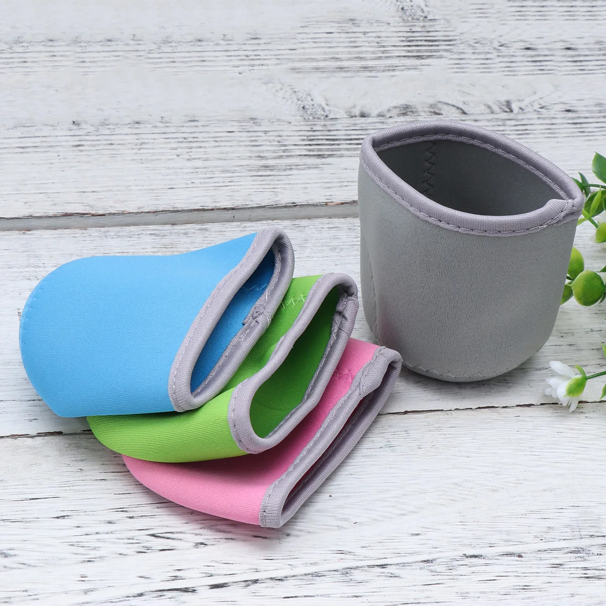 

10 Pcs Glass Set Thick Neoprene Insulation Bottle Sleeve Covers Reusable Cup Insulated Coat Penguin