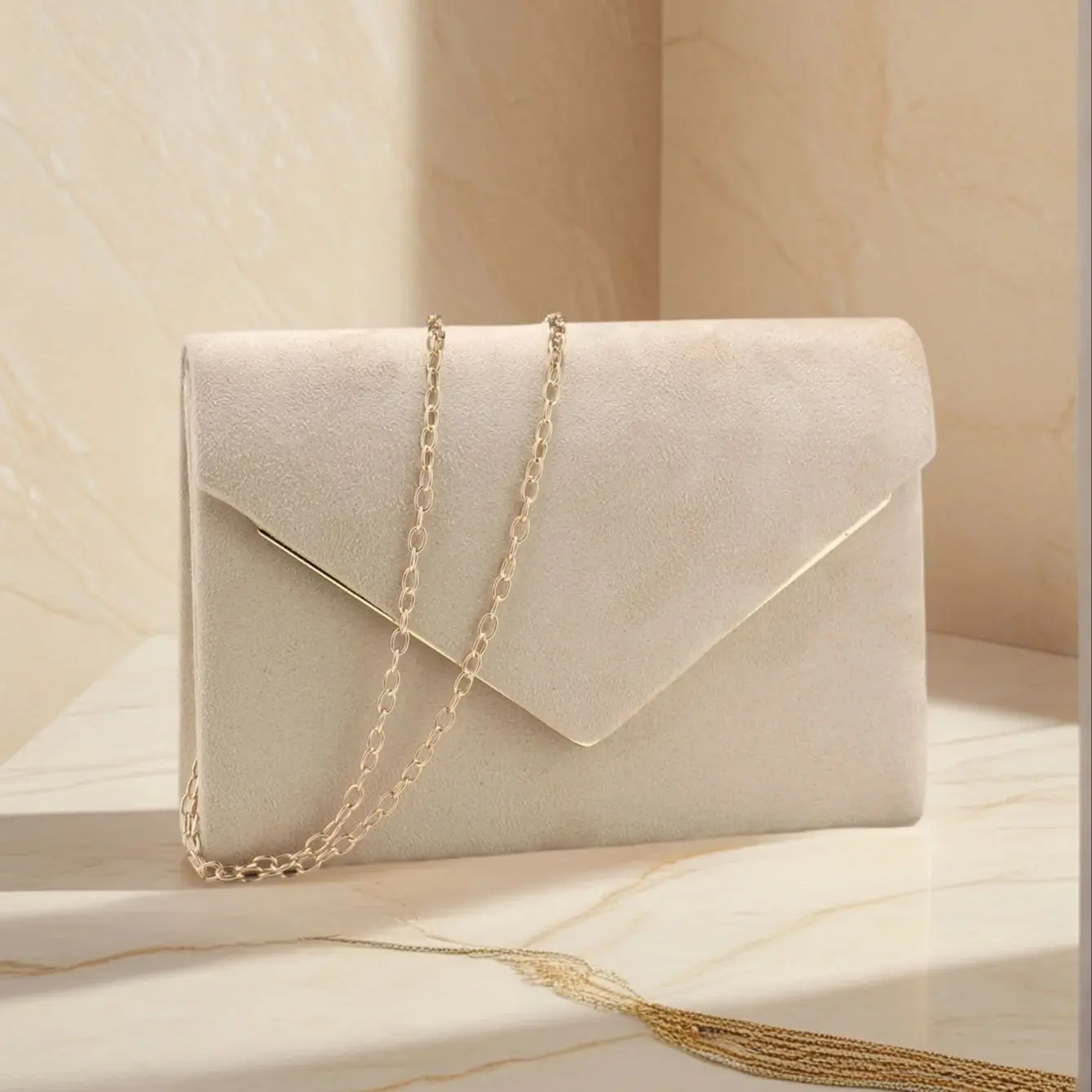

New Arrival Evening Bags Envelope Shaped Cover Golden Clutch Bags PU Fahsion Lady Girl Best Prom Handbags With Chain Shoulder Pu