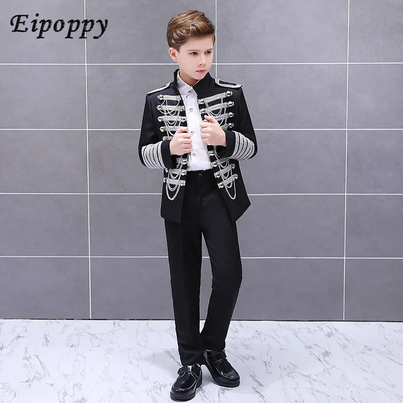 Costume da palcoscenico per abiti militari con nappe in stile europeo per ragazzi