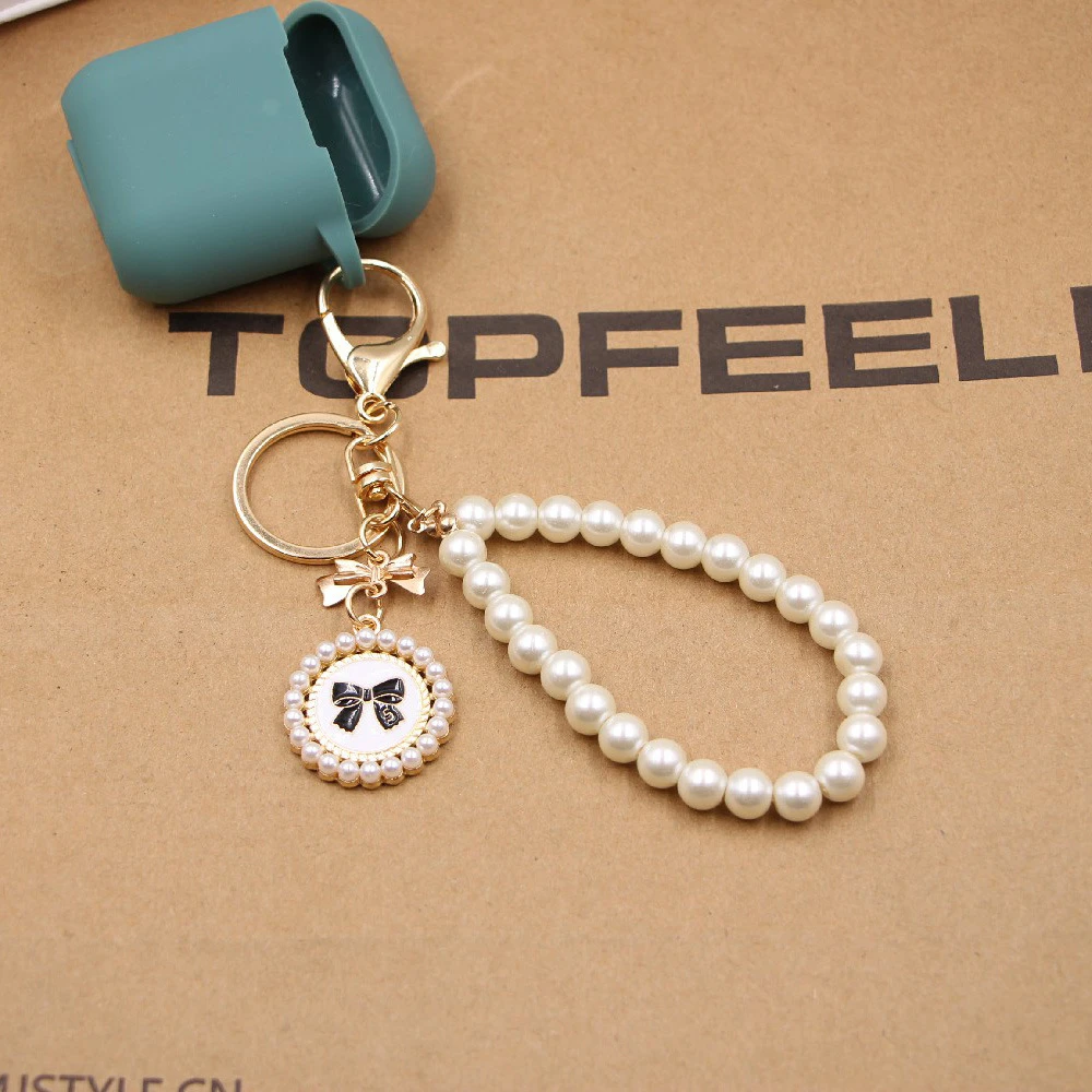 Vintage Pearl Beads Bracelet Keychain Trendy Wrist Strap Keyring for Women Headphone Case Pendant Purse Handbag Jewelry Gifts view 4