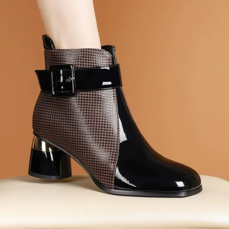 

Women Ankle Boots Thick Heels Platform Short Boots Fashion AutumnNew Female Shoes Retro Belt Buckle Work Shoes Botas De Mujer